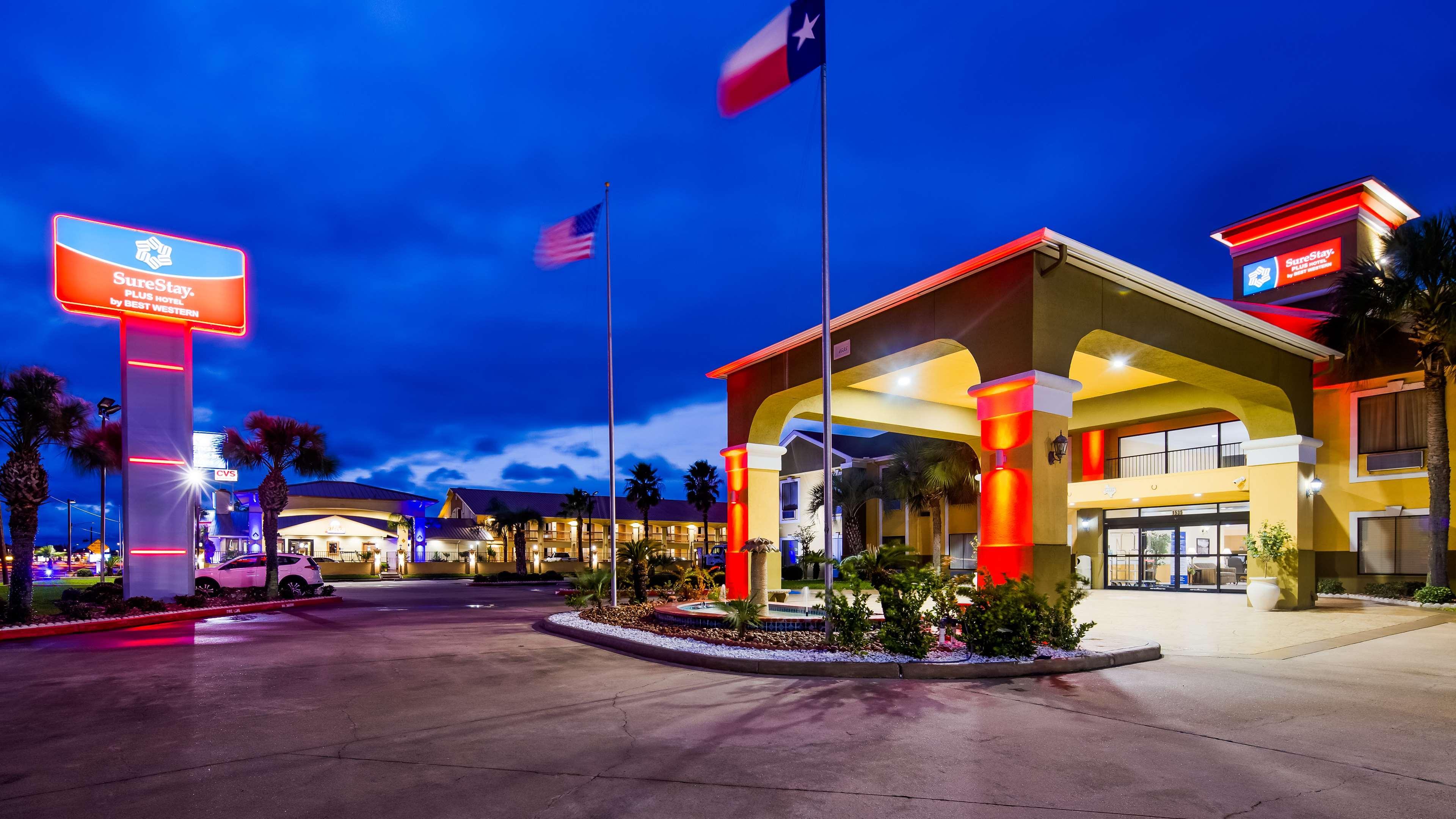 Surestay Plus Hotel By Best Western Alvin Eksteriør billede